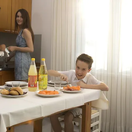 Carinzia لينانو سابيادورو