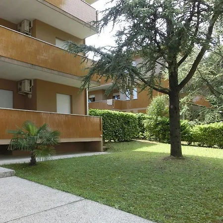 Carinzia Lägenhetshotell Lignano Sabbiadoro